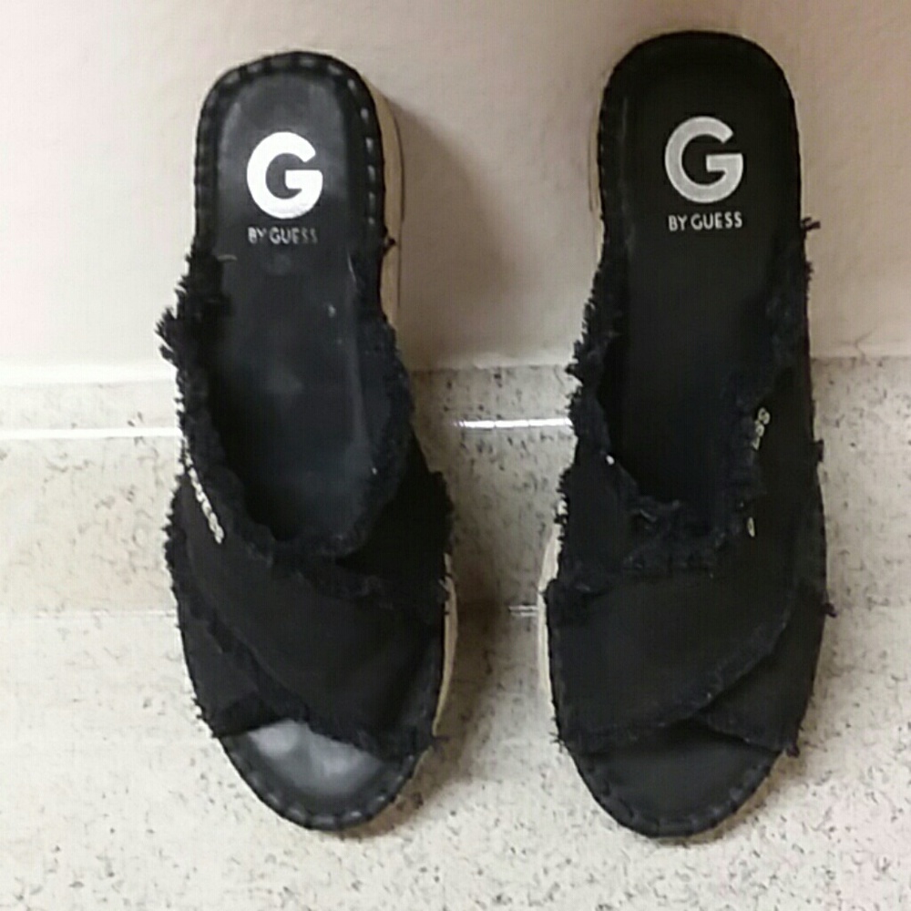 GUESS SANDALS - Picture 2 of 4